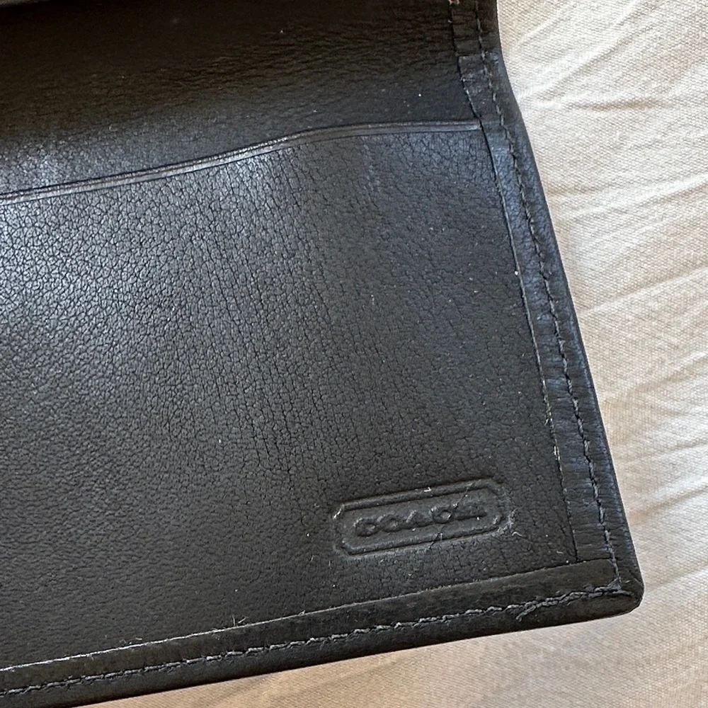 Coach Black Leather Key & Card Holder - Picture 2 of 11